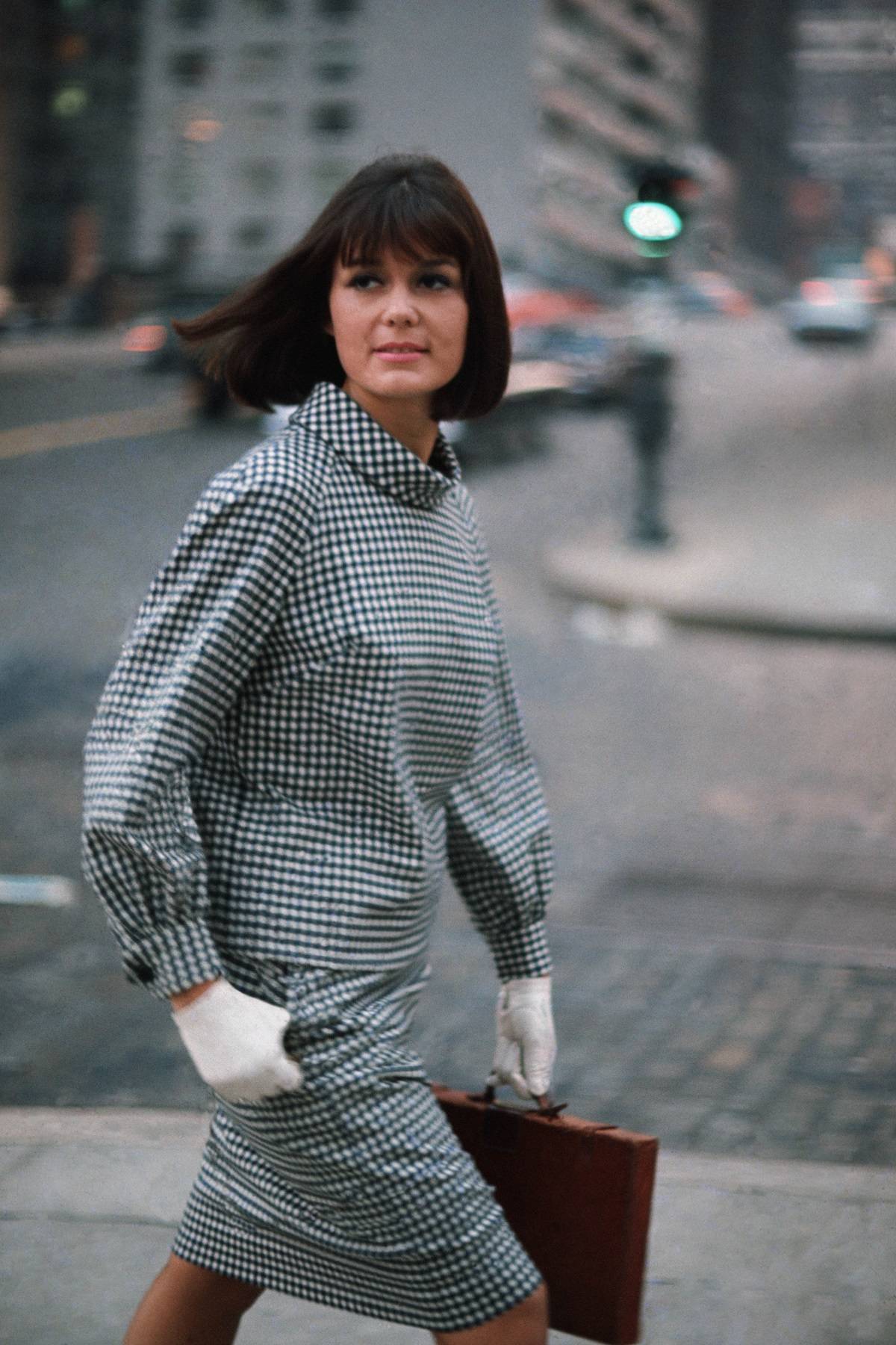 Na łamach magazynu Glamour, 1964 rok