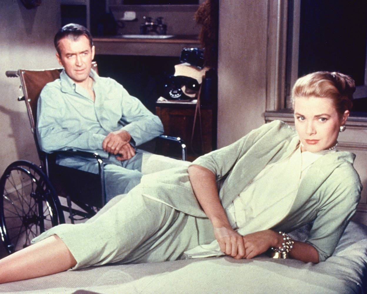 James Stewart  i Grace Kelly na planie filmu Okno na podwórze