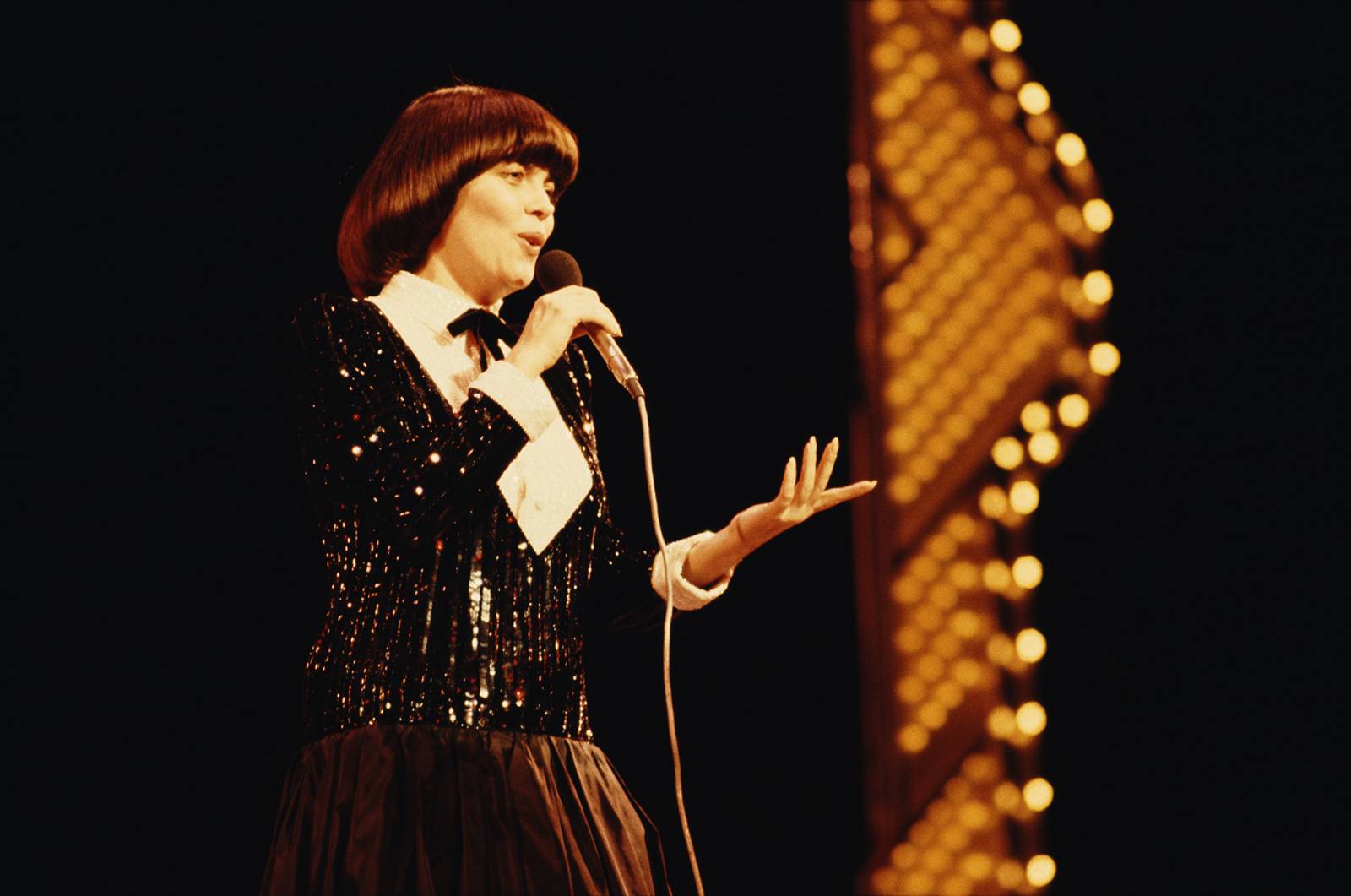 Mireille Mathieu (Fot. Michael Putland/Getty Images)