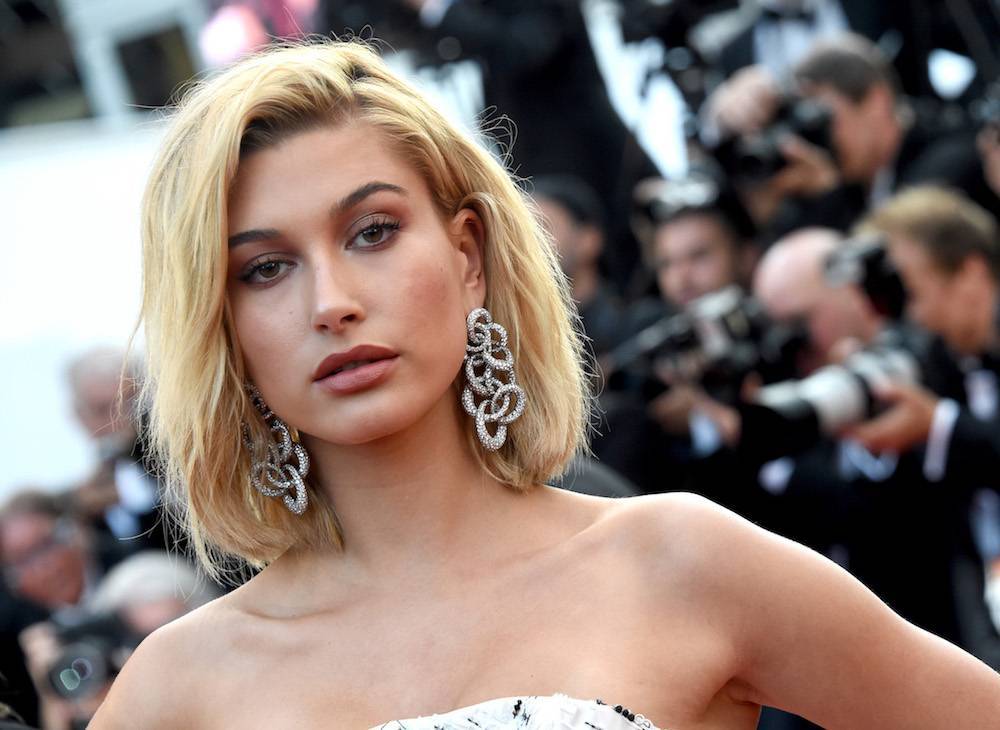 Hailey Baldwin w Cannes (Fot. Getty Images)