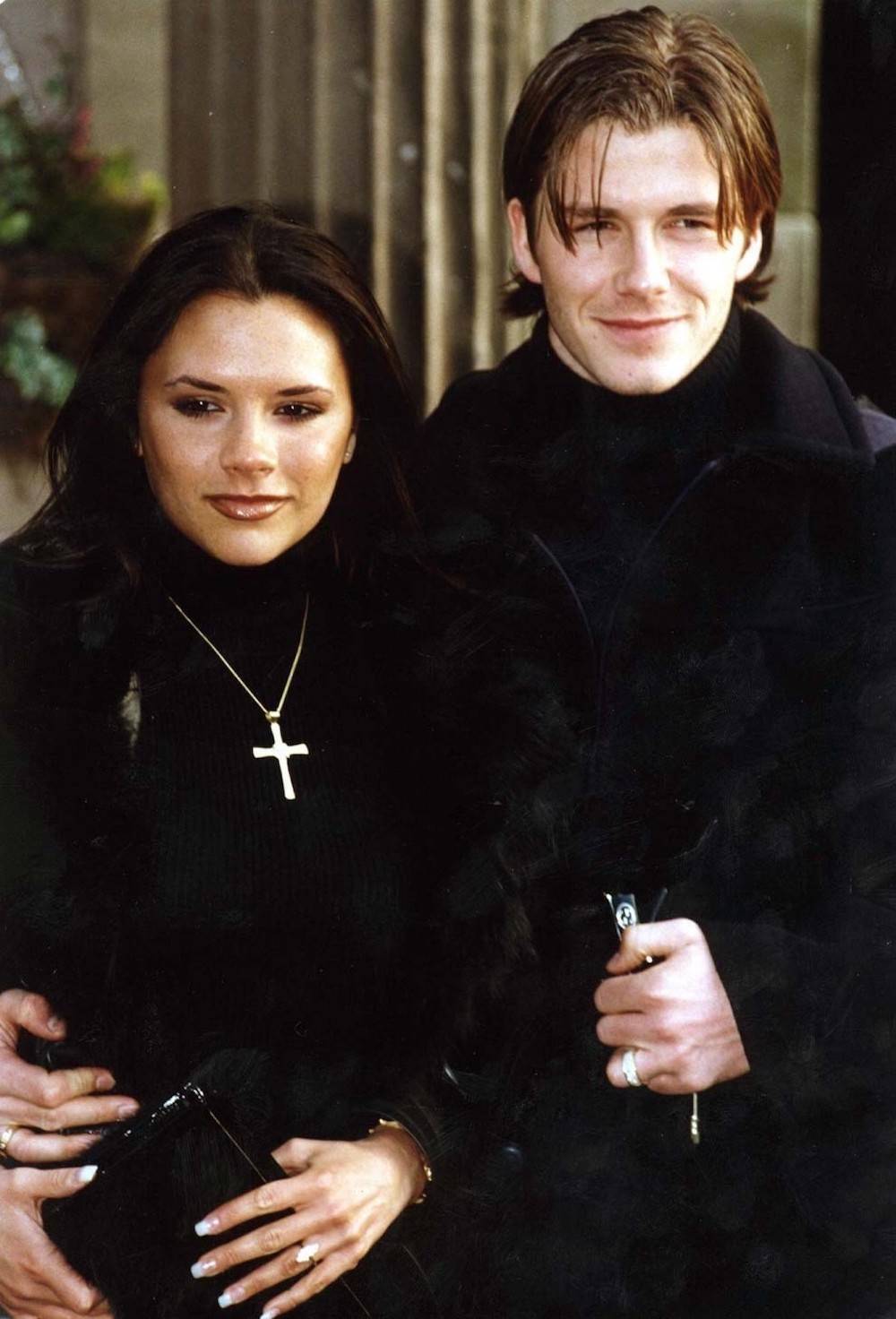 Victoria i David ogłaszają zaręczyny w styczniu 1998 roku (Fot. PA Wire/Press Association Images/EAST NEWS)