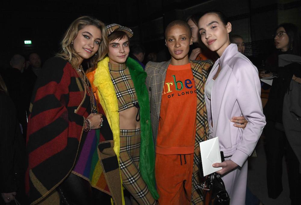 Za kulisami pokazu Burberry w 2018 roku (Fot. Getty Images)