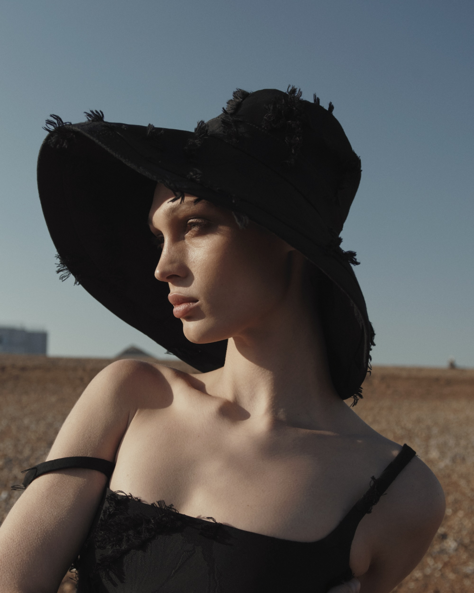 Dalton DuBois wystąpiła na okładce czerwcowego „Vogue Polska” (Fot. Melanie Rodriguez)