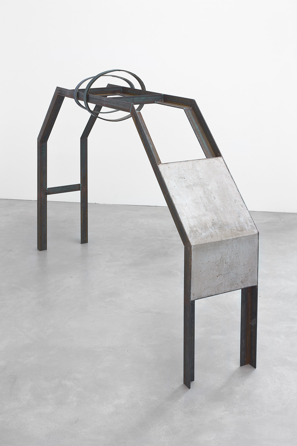 Mirosław Bałka, 133 x 33 x 190, 2011, Fot. Dzieki uprzejmości Galerii Nordenhake, Fundacji Common Arts i artysty