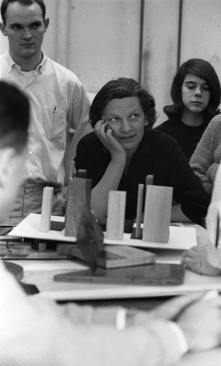 Stanisława Sandecka-Nowicka podczas zajęć ze studentami, Fot. George Pohl, Uniwersytet Pensylwanii