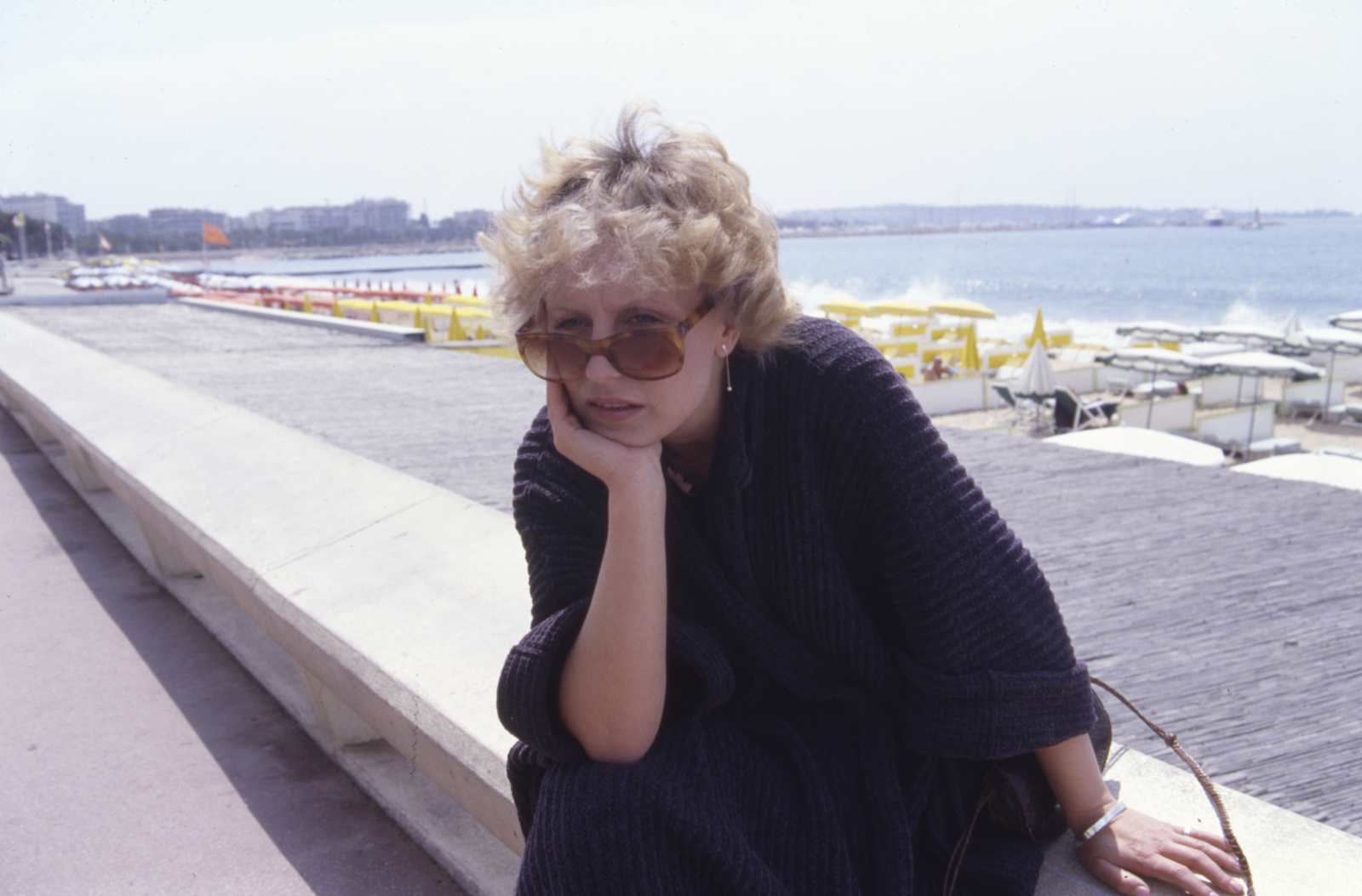 Krystyna Janda w 1983 roku w Cannes / (Fot. Micheline PELLETIER/Gamma-Rapho via Getty Images)