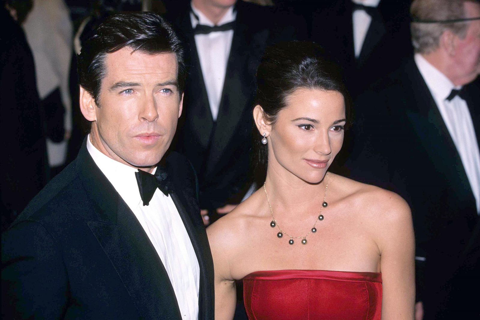 Pierce Brosnan i Keely Shaye Smith w 1995 roku / (Fot. Fred Duval/Film Magic)