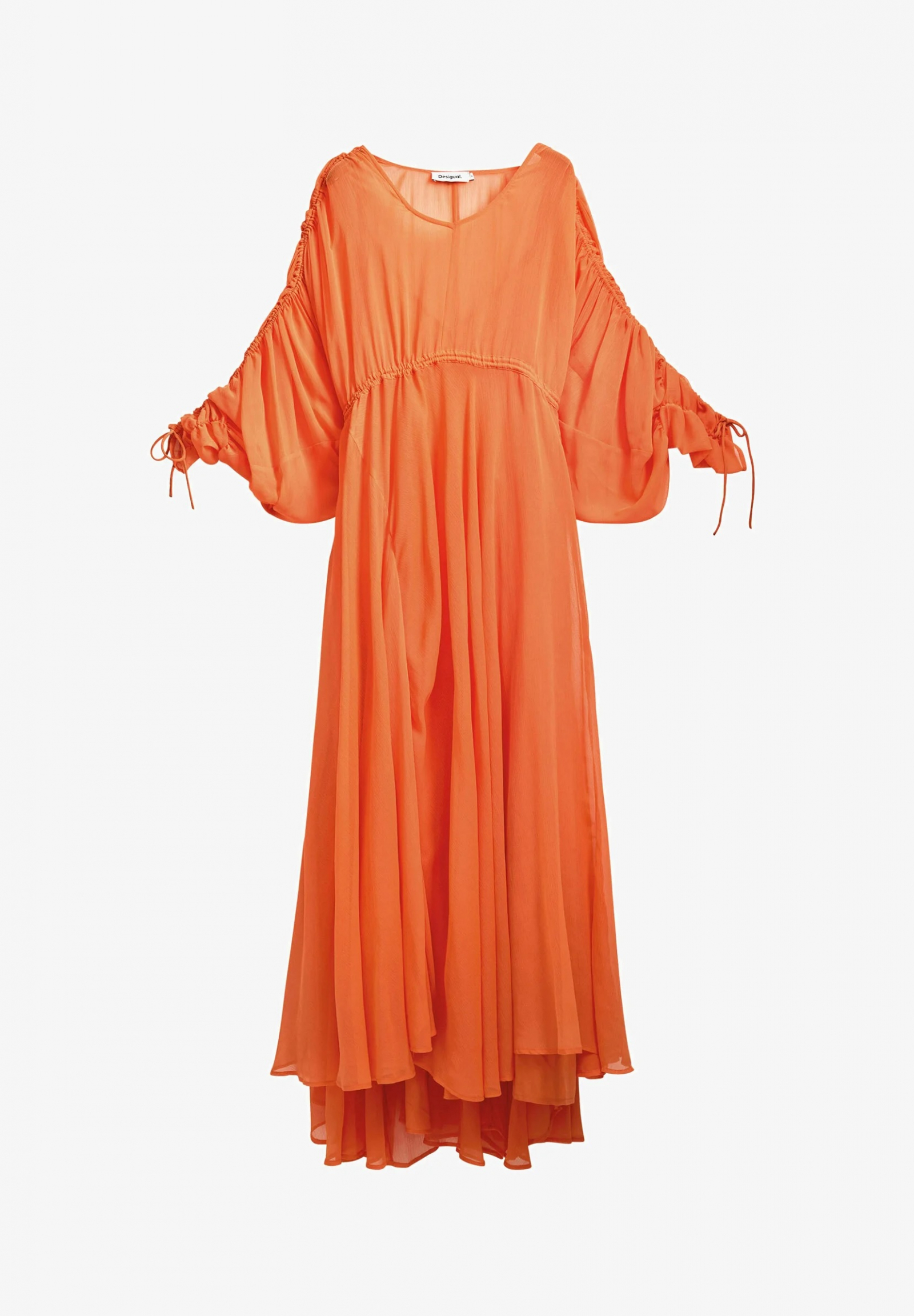 Elegancka pomarańczowa sukienka maxi w stylu boho od Desigual z luźnymi rękawami i zwiewnym materiałem.