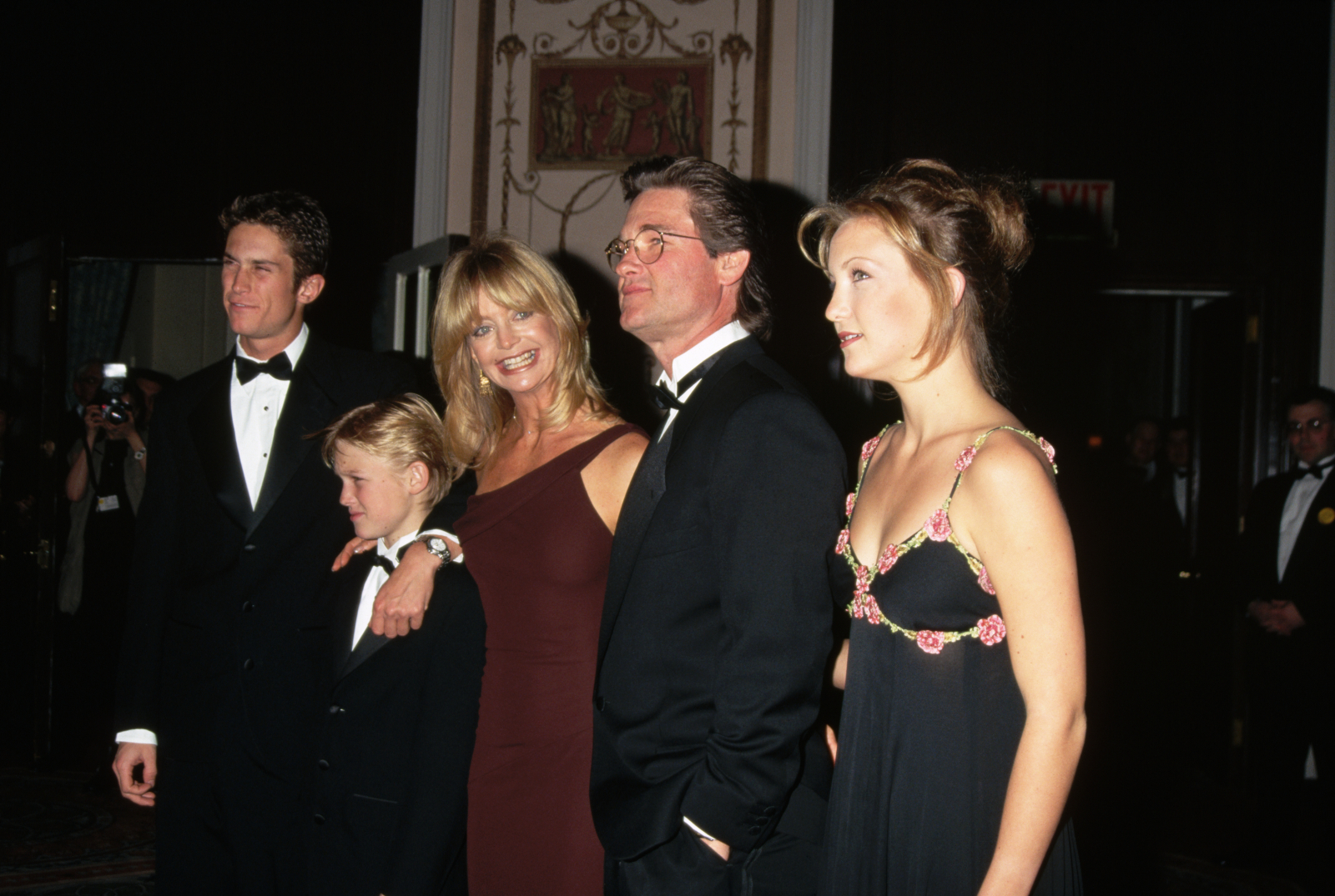 Goldie Hawn i Kurt Russell z dziećmi – od lewej: Oliver Hudson, Wyatt Russell i Kate Hudson. (Fot. Mitchell Gerber/Corbis/VCG via Getty Images)