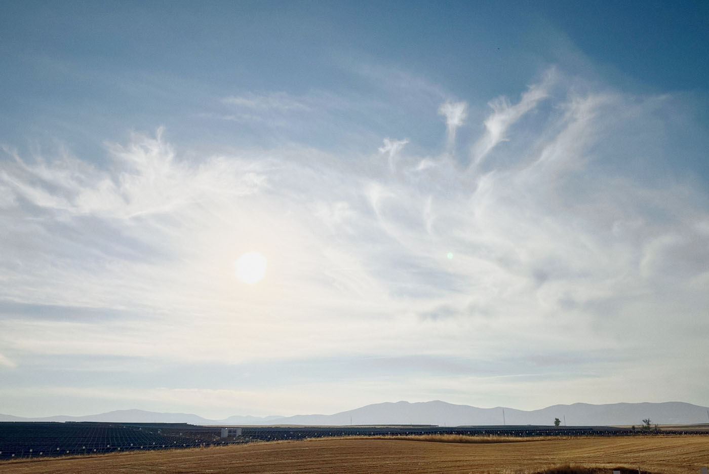 Farma fotowoltaiczna w okolicach Segowii (Fot. Alicja Kozak)