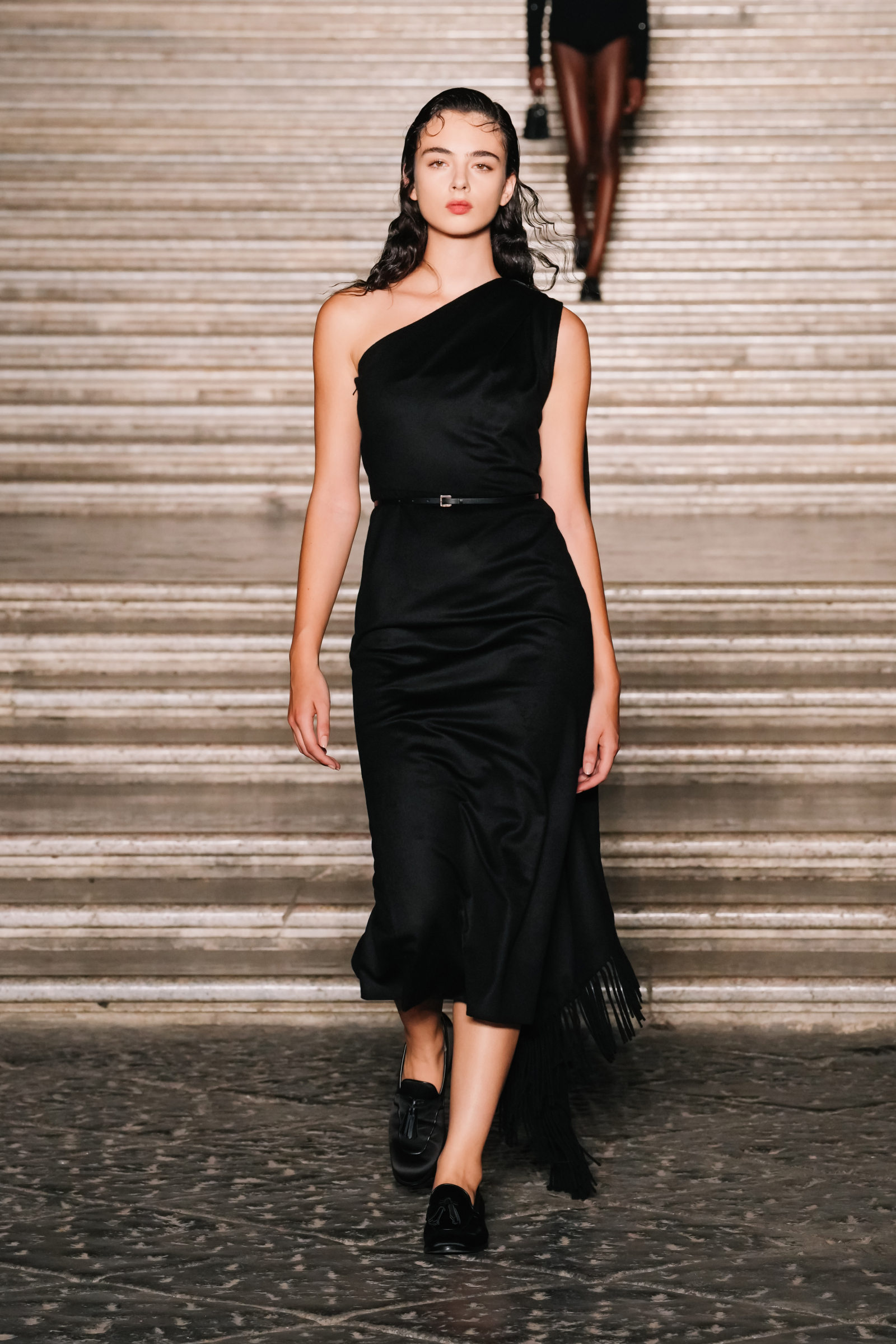 Deva Cassel na wybiegu Max Mara Resort 2026 / Fot. Alena Zakirova/Getty Images