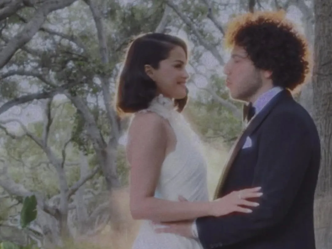 Selena Gomez i Benny Blanco wzięli ślub (Fot. Petra Collins dla Seleny Gomez)