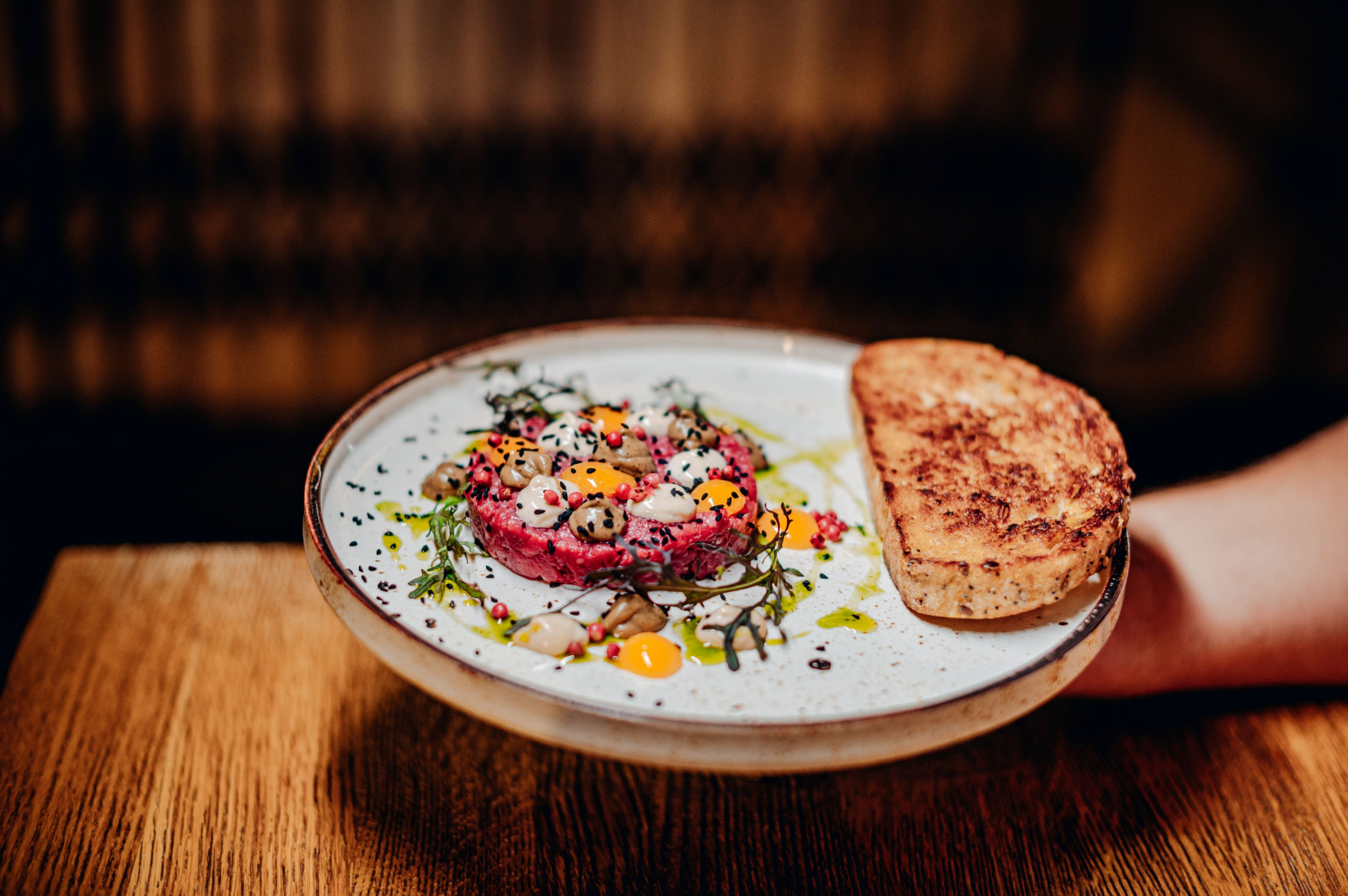 Nowa Karta Warszawy łączy warszawskie tradycje i nowoczesne podejście do kulinariów / Fot. Materiały prasowe