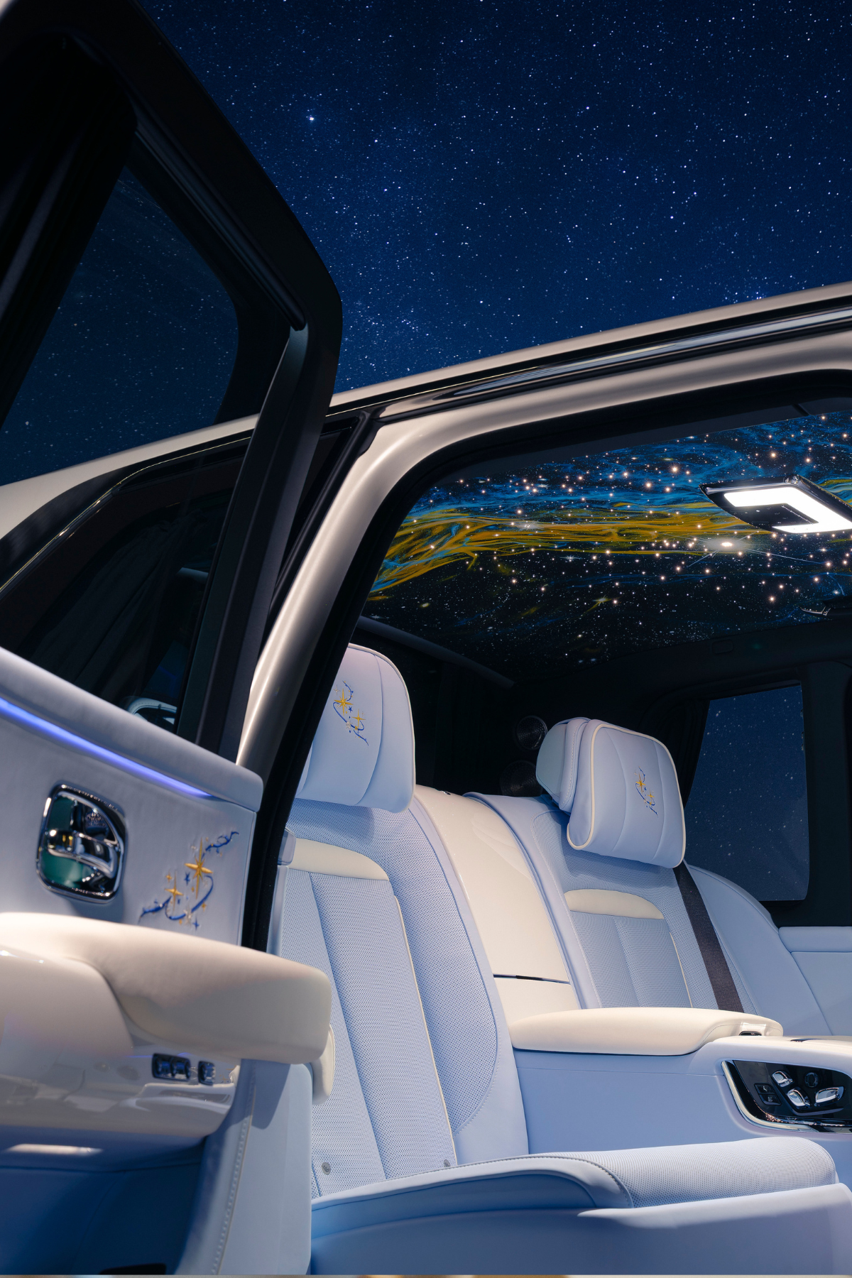 Rolls-Royce Cullian Cosmoss to nowy wymiar luksusu / Fot. Materiały prasowe