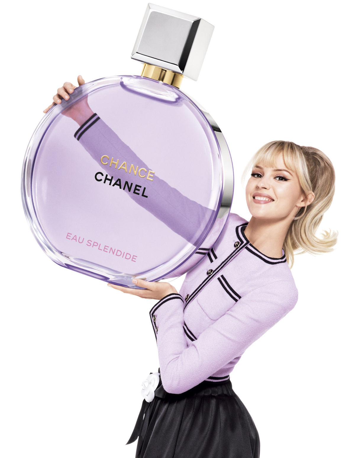 Belgijska piosenkarka Angèle została twarzą Chance Eau Splendide, nowego zapachu Chanel. Czym pachną nowe perfumy? 