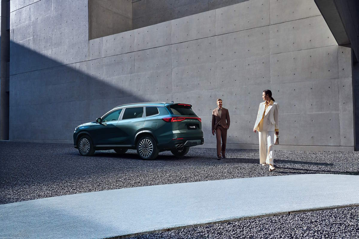 SUV Tiggo 8 marki Chery.