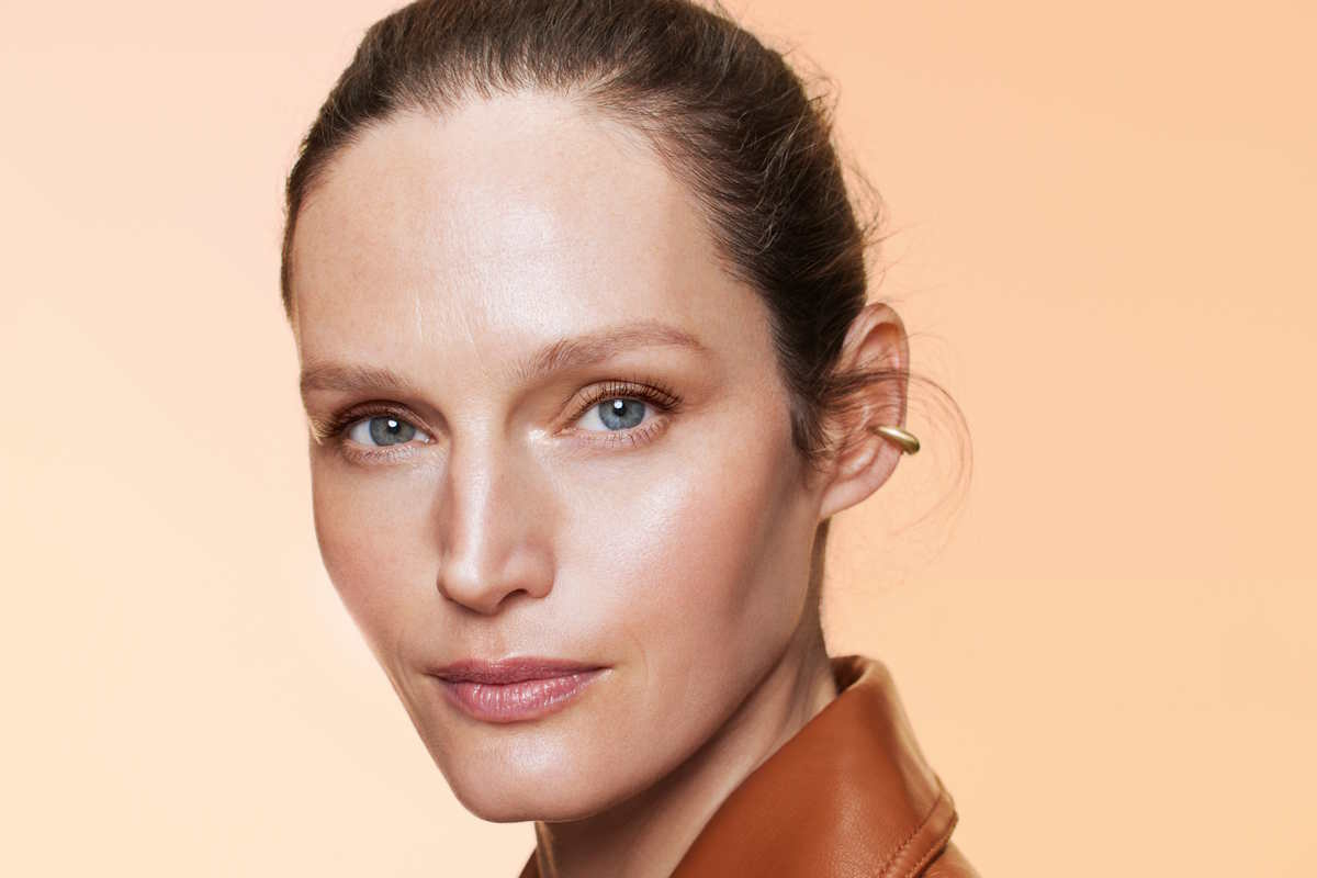 Clarins prezentuje krem koloryzujący nowej generacji Skin Illusion Tinted.