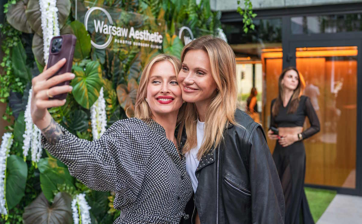 Koktajl party, zorganizowane z okazji inauguracji współpracy WeAesthetic Beauty Space i Warsaw Aesthetic.