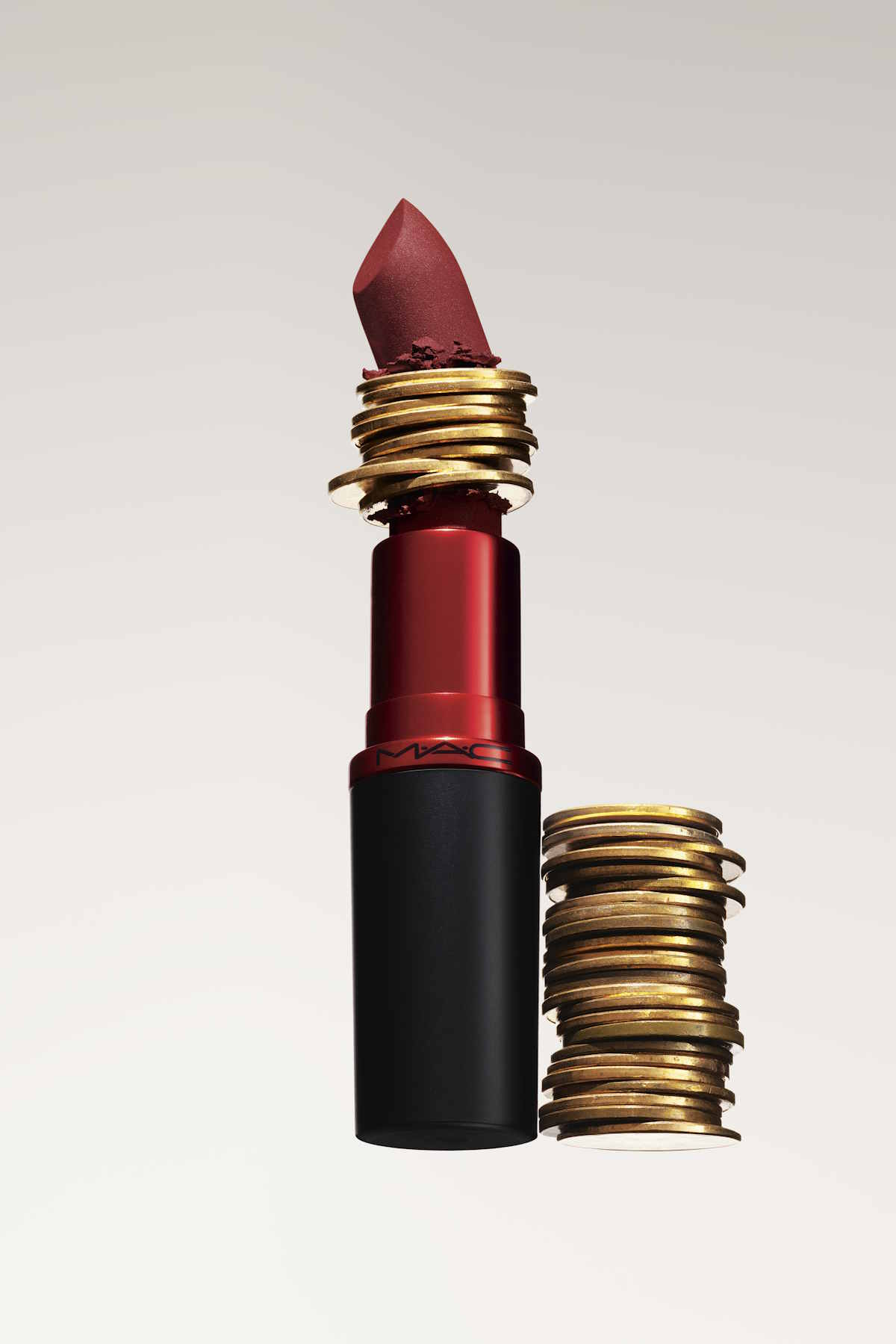 Kultowe pomadki MAC Viva Glam.