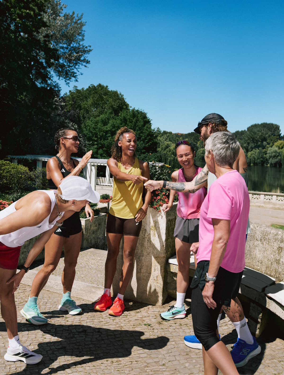 Zalando rozwija kategorię Sport z ubraniami i dodatkami do biegania, pływania, jogi.