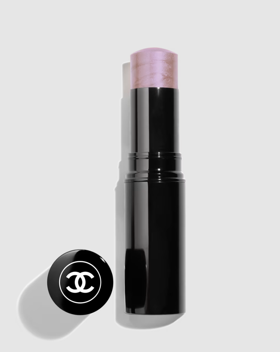 Wielozadaniowy nawilżający balsam rozświetlający Chanel w odcieniu Lilas (Fot. Materiały prasowe)