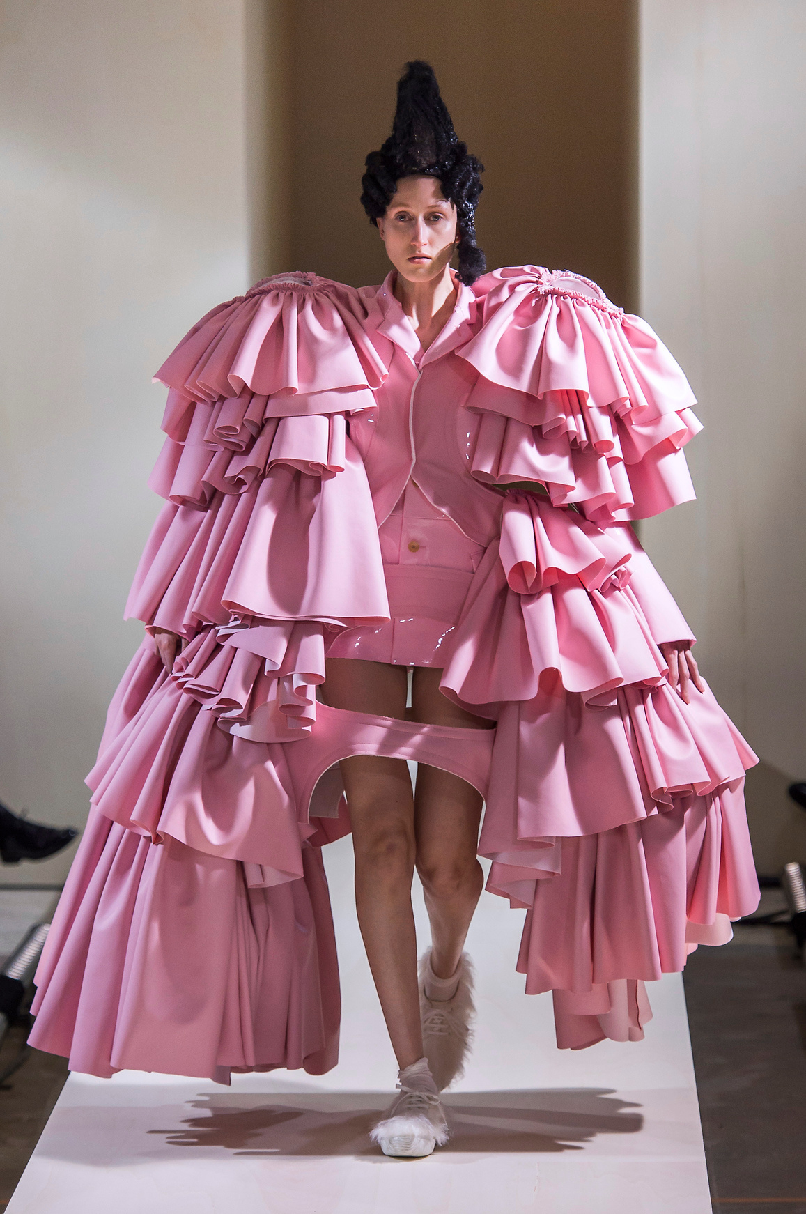 Comme Des Garçons jesień 2016 (Fot. Spotlight.Launchmetrics)