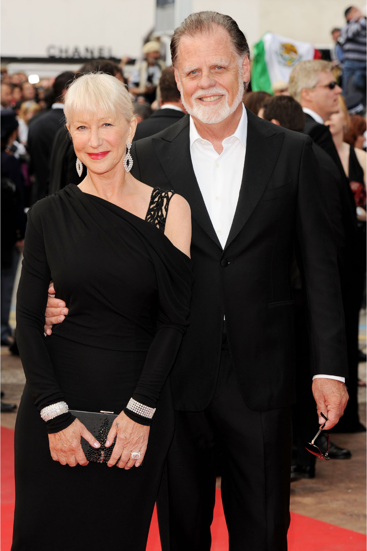 Helen Mirren i jej mąż Taylor Hackford na festiwalu w Cannes w 2010 roku (Fot. Venturelli/WireImage)