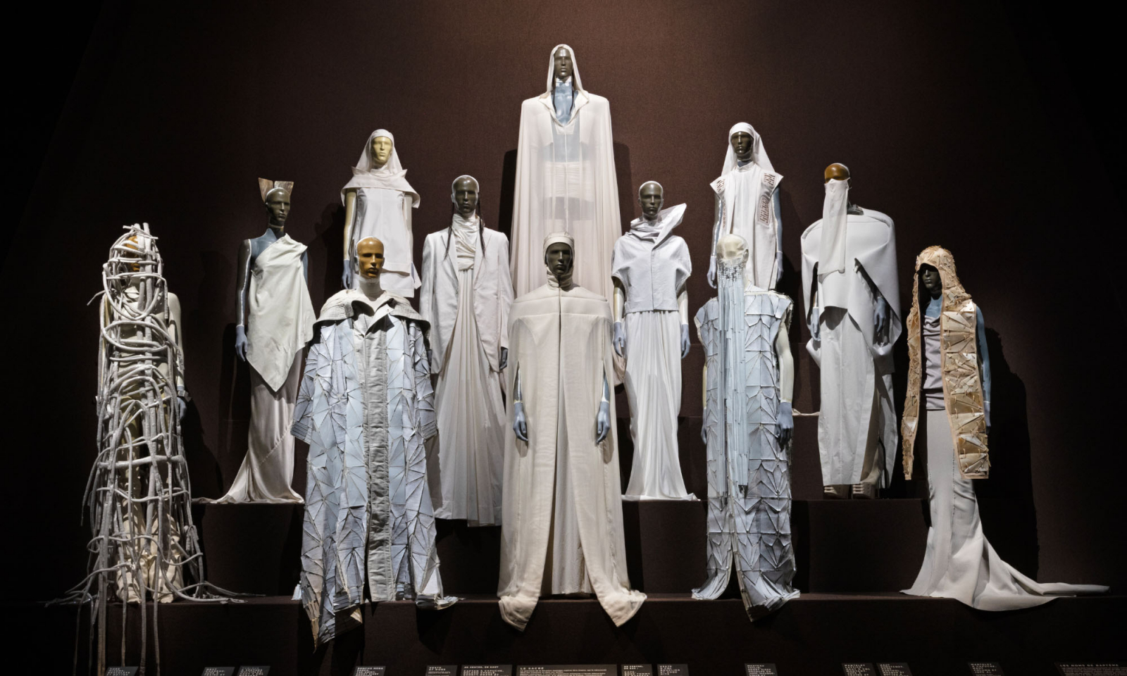 Wystawa „Rick Owens. Temple of Love” w Palais Galliera w Paryżu (Fot. ©Gautier Deblonde,Palais Galliera/Paris Musées)