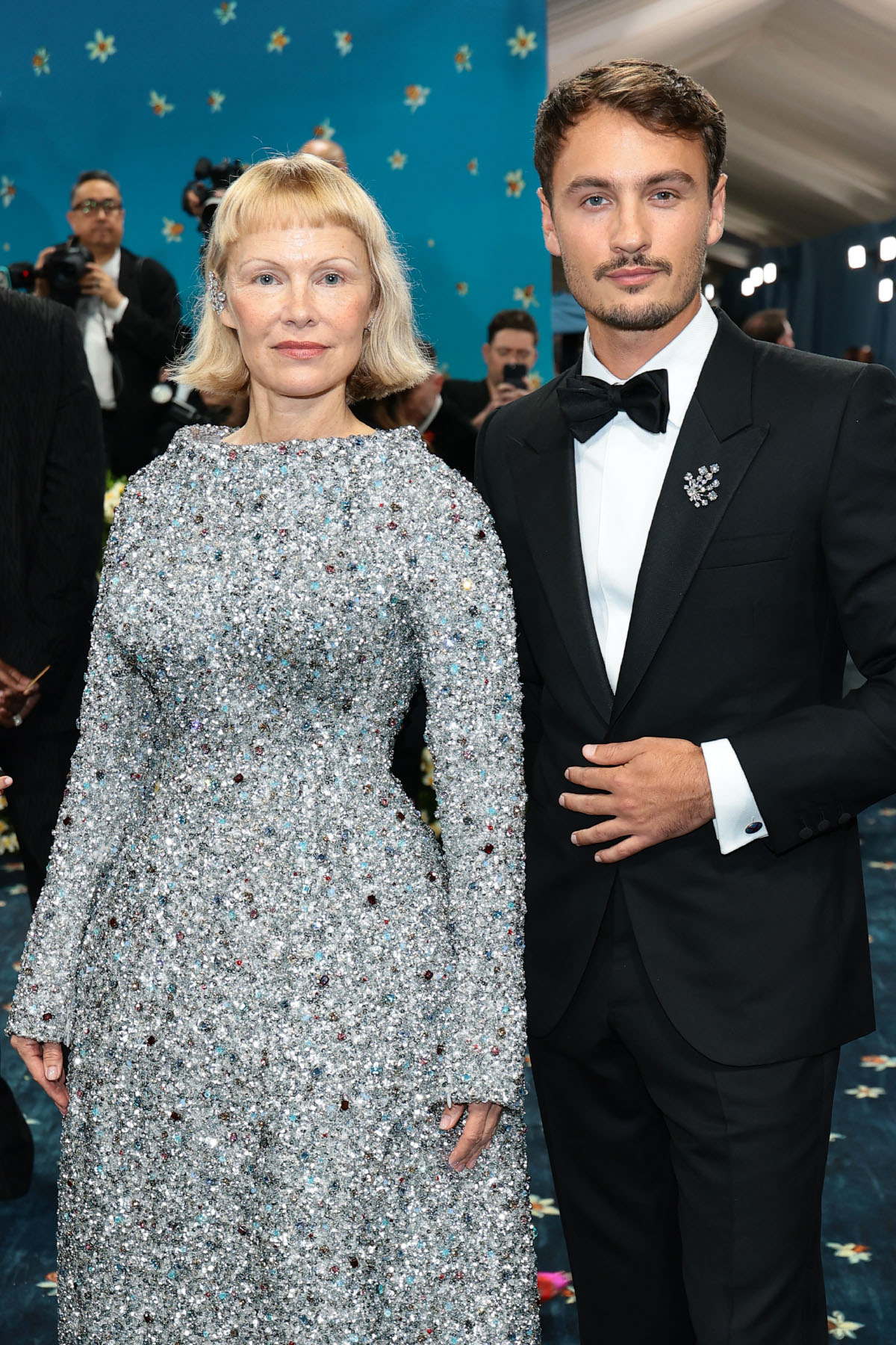 Pamela Anderson i Brandon Thomas Lee (Dimitrios Kambouris/Getty Images for The Met Museum/Vogue)