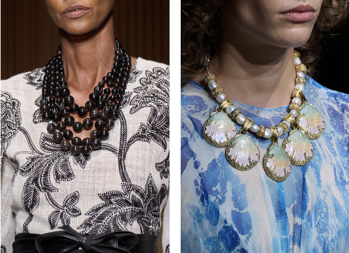 Naszyjnik z korali JW Anderson i Cavalli na sezon wiosna-lato 2025, prezentowany na dwóch modelkach, w różnych stylizacjach.