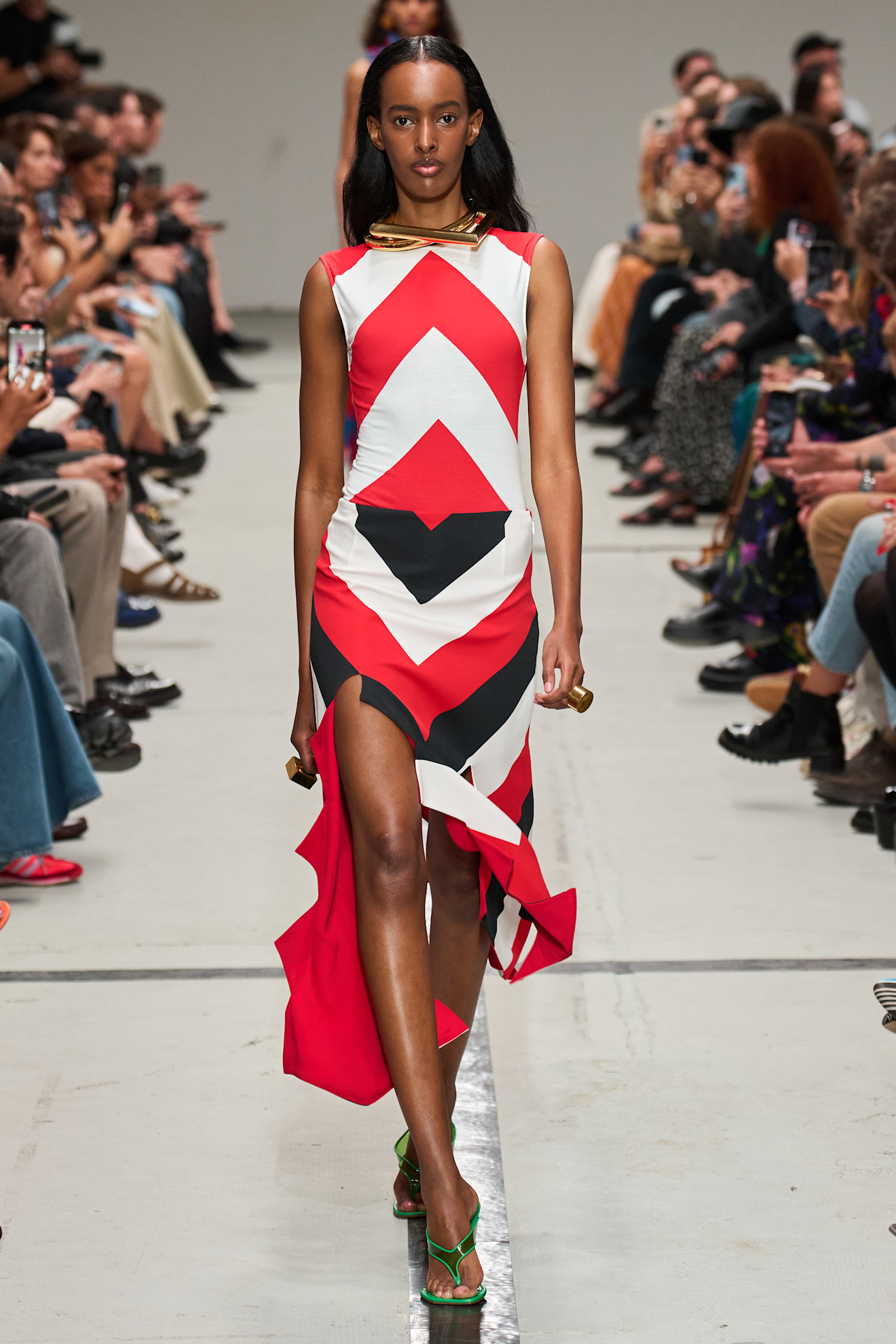 (Missoni wiosna-lato 2025 / Fot. Spotlight. Launchmetrics)