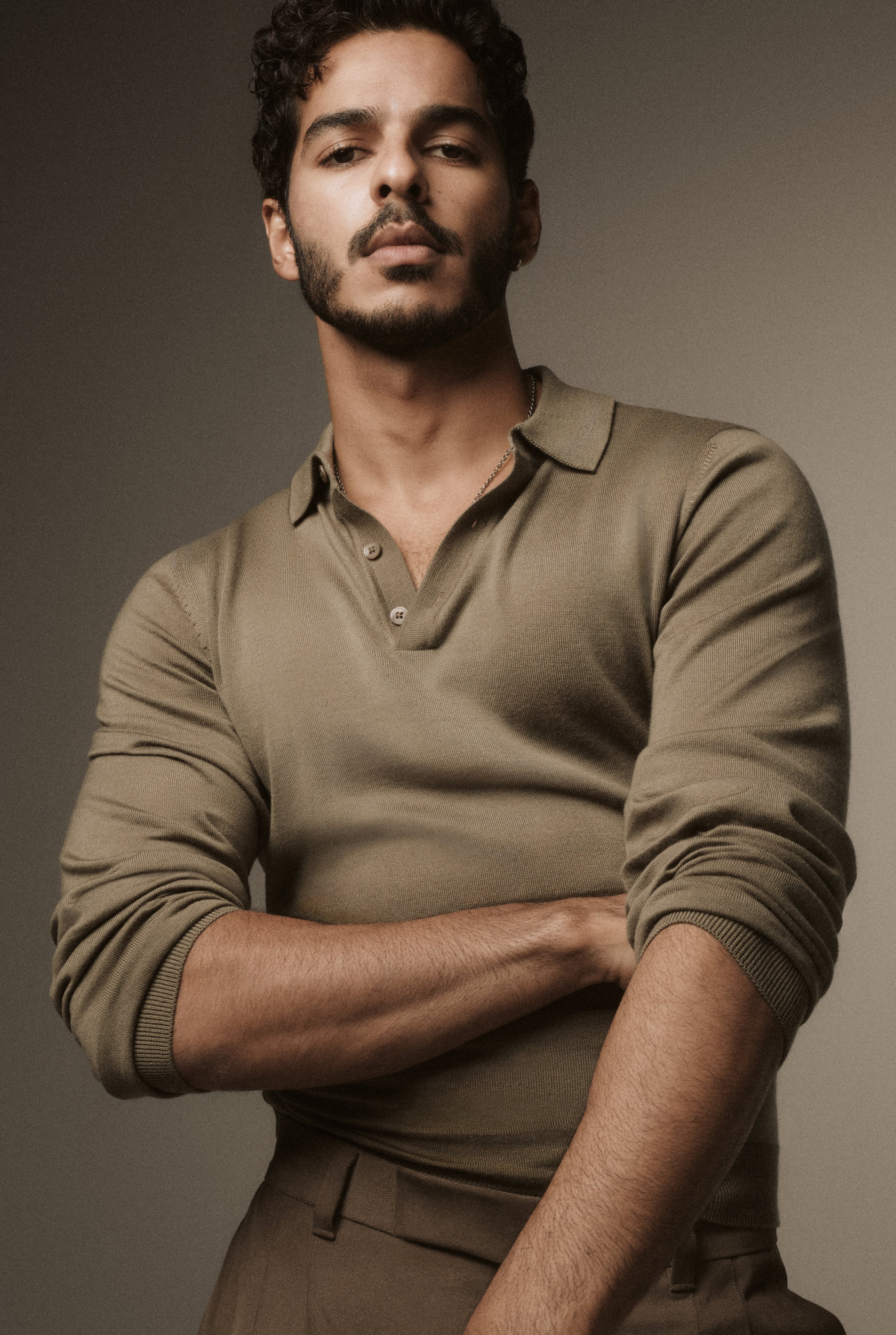 Ishaan Khatter w nowej kampanii marki BOSS. (Fot. Materiały prasowe)