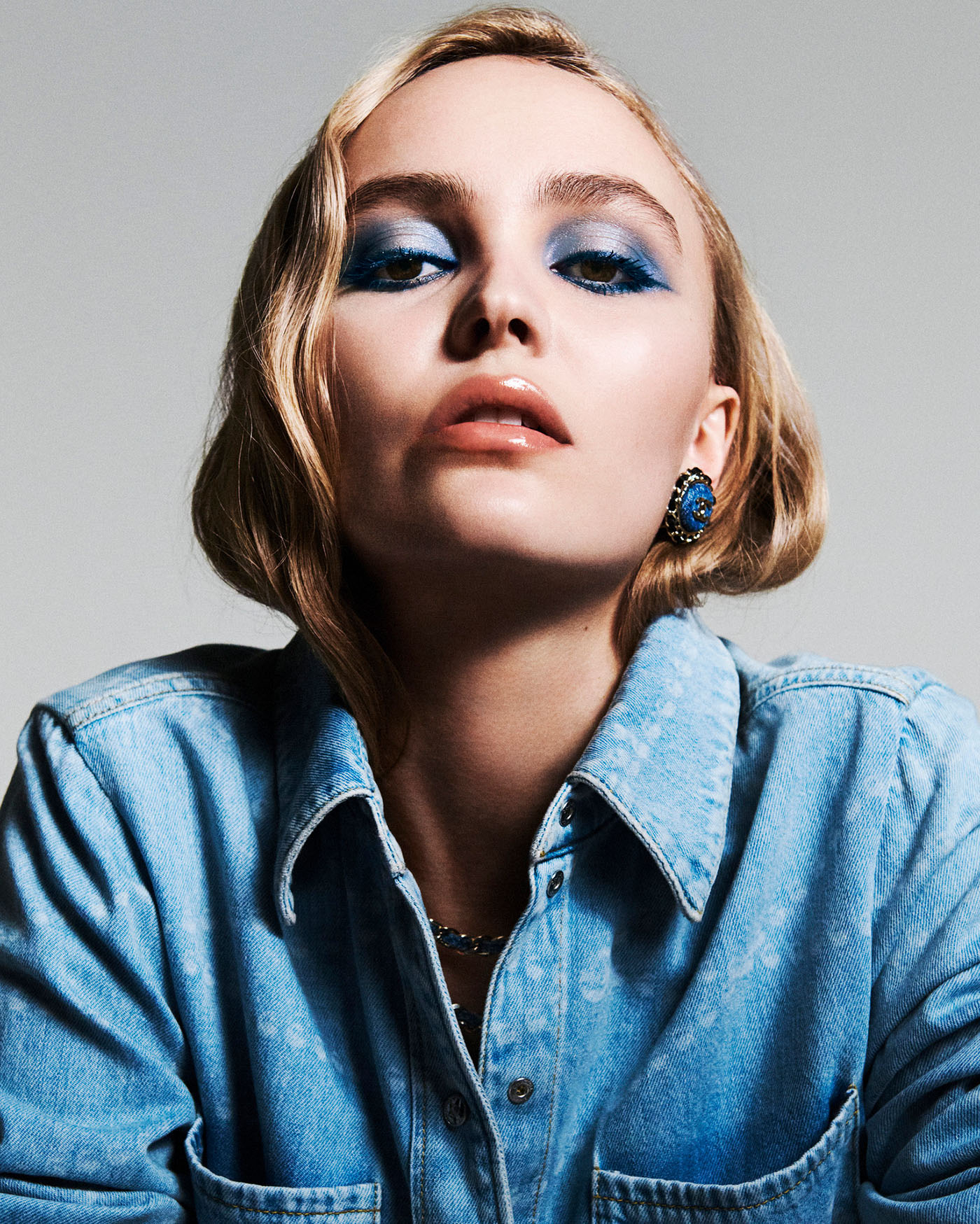 Lily-Rose Depp w kampanii&nbsp;Chanel Denim.&nbsp;(Fot. Materiały prasowe Chanel)