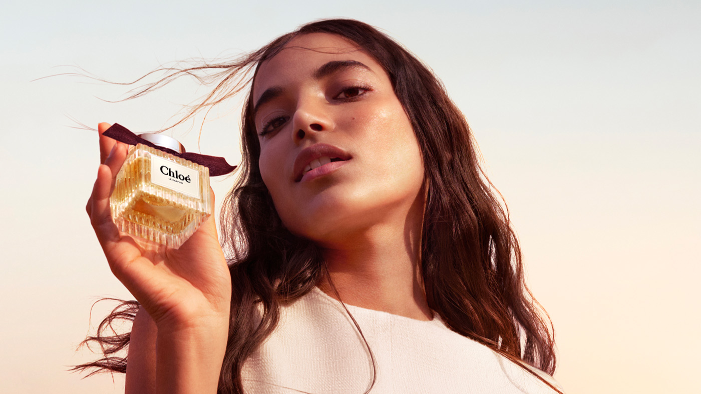 Amrit w kampanii Chloé Le Parfum.