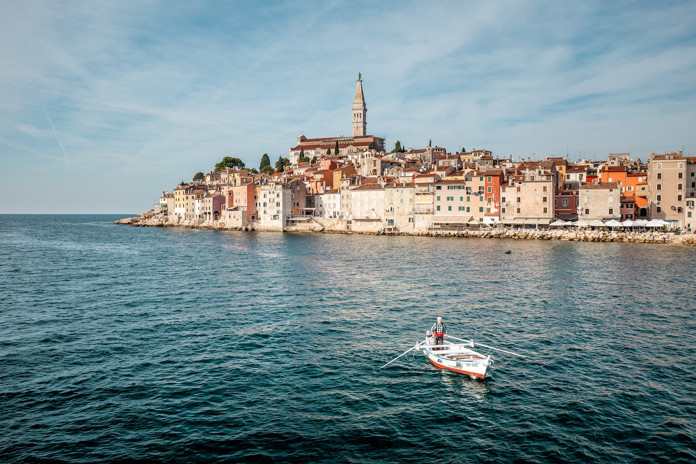 Widok na morze i Rovinj.