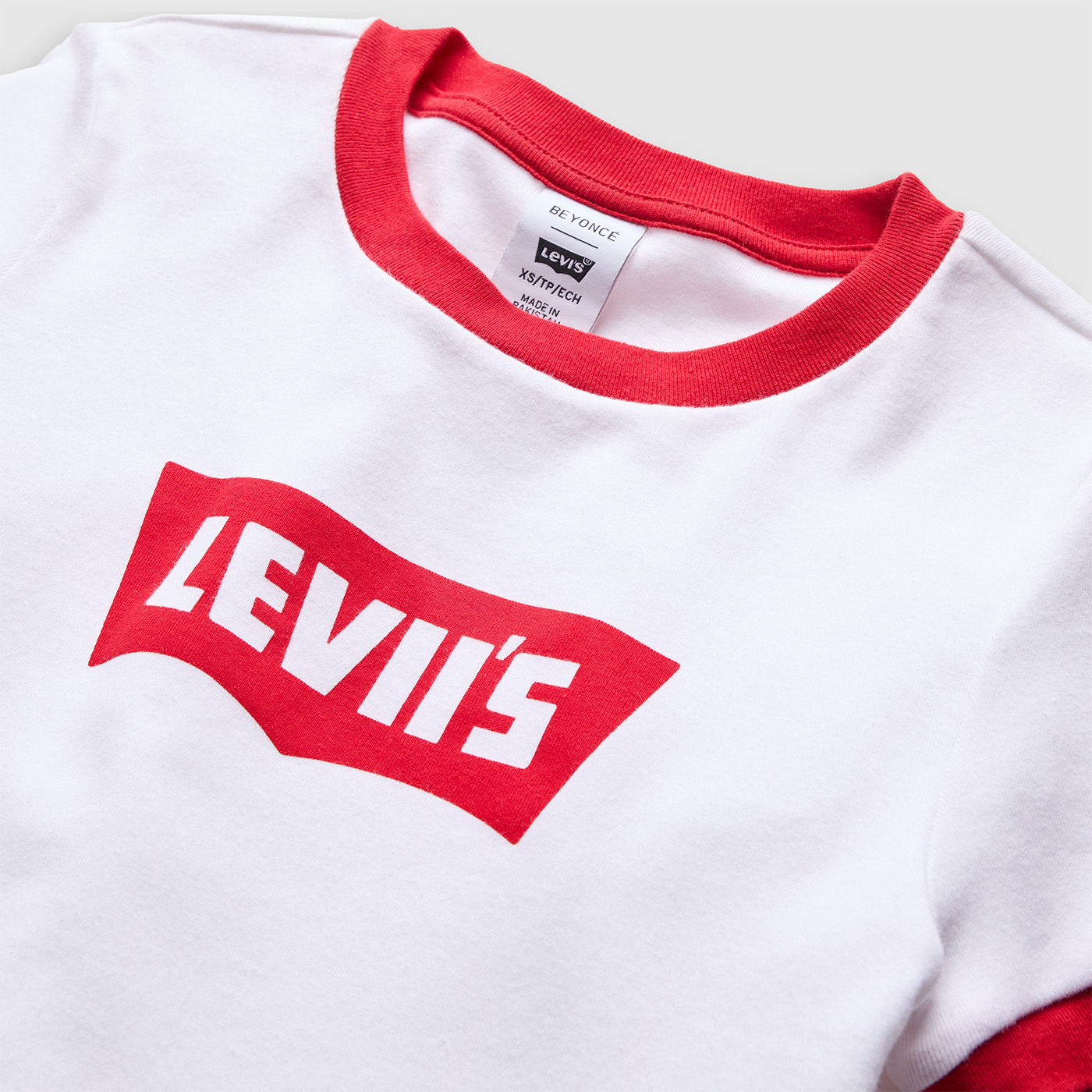 T-shirt z limitowanej kolekcji Levi’s x Beyoncé.