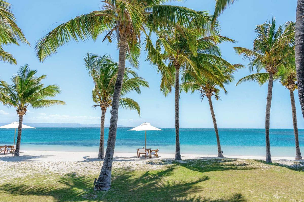 Hotel Miavana na Madagaskarze: Prywatne wille, dziewicze plaże, specjały lokalnej kuchni, urzekające krajobrazy i obserwowanie lemurów to chillout marzeń.