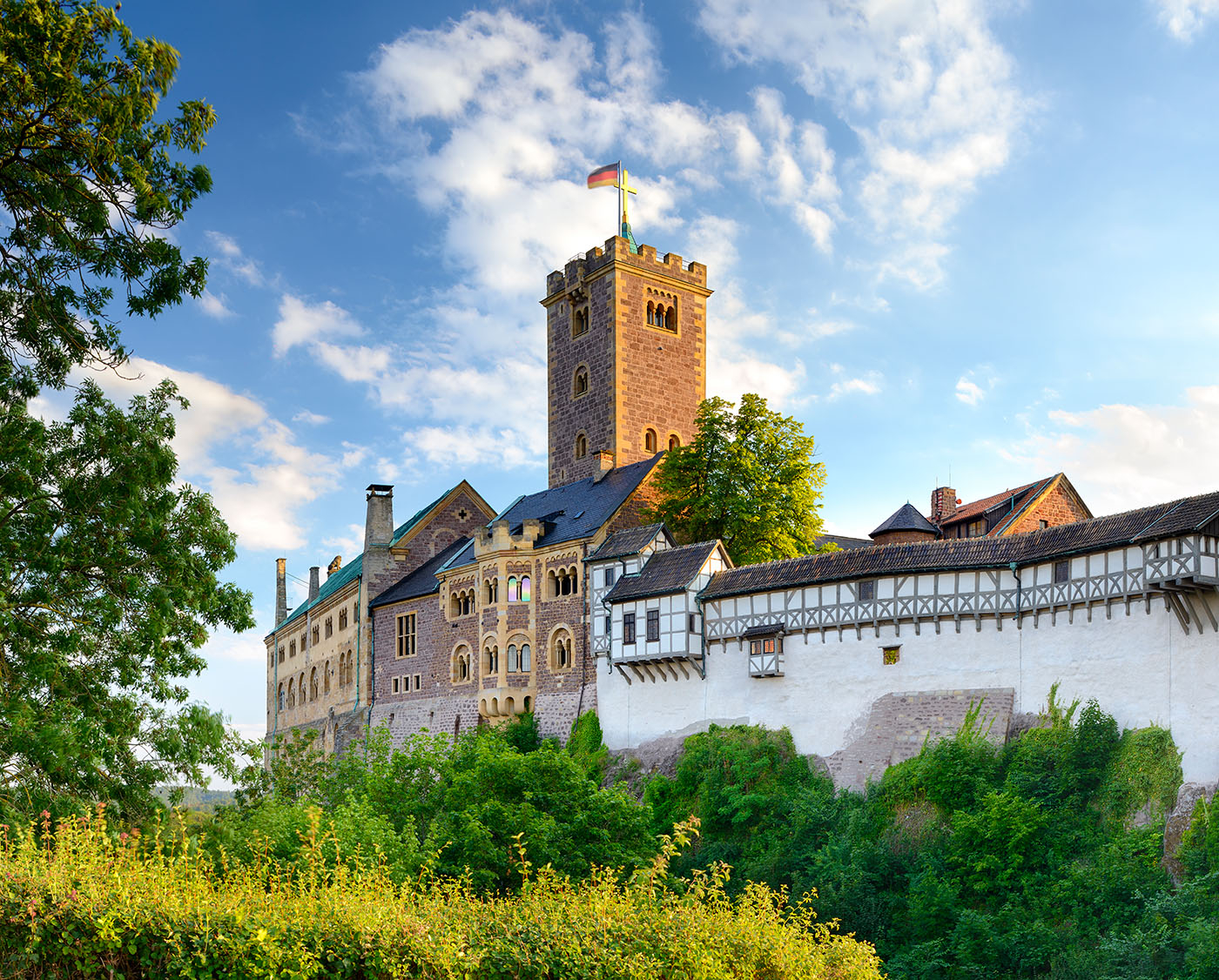 Widok na zamek Wartburg.