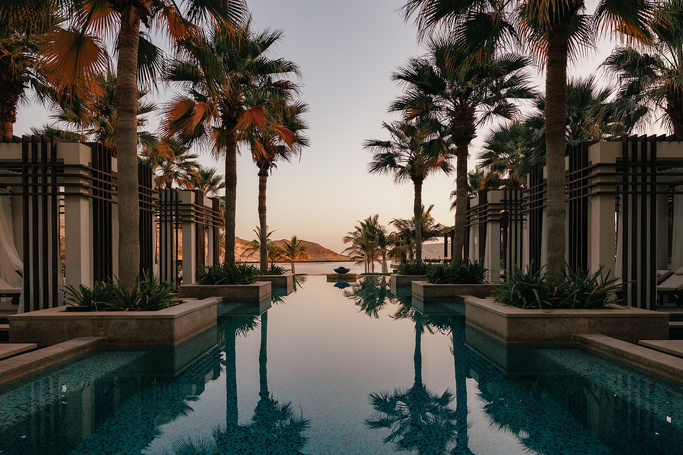 Hotelowy basen w hotelu Jumeirah Muscat Bay w Omanie.