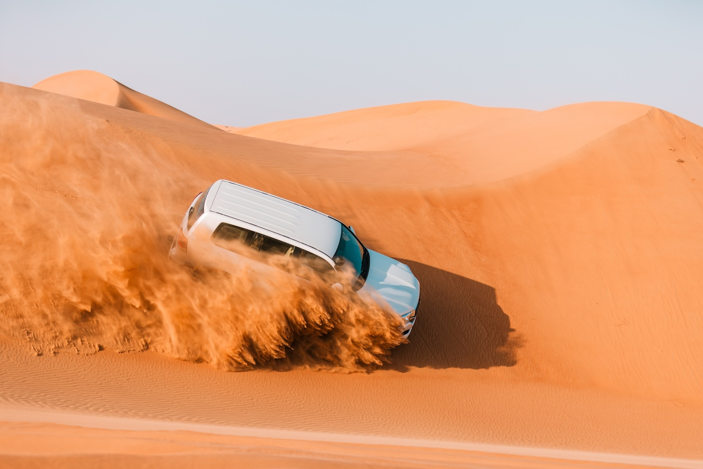Off-road na wydmach w Omanie.