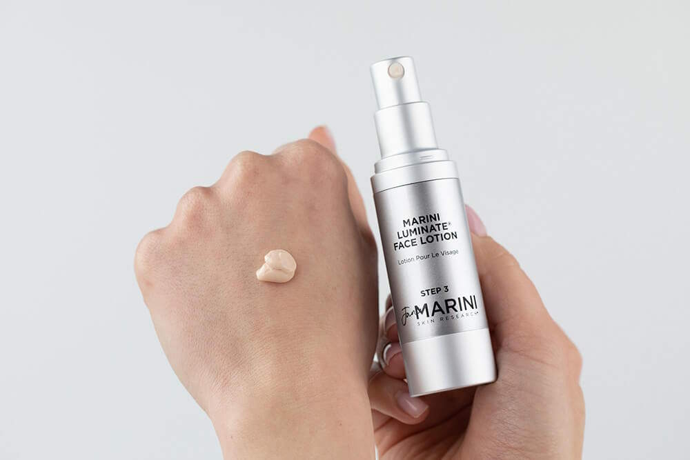 Jan Marini Marini Luminate® Face Lotion Lotion depigmentacyjny na Topestetic.pl.