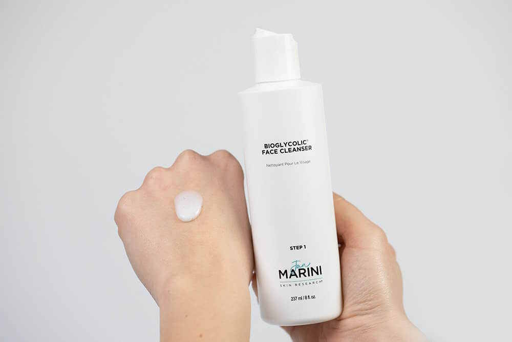 Jan Marini Bioglycolic® Face Cleanser Emulsja do mycia twarzy z kwasem glikolowym 237 ml na Topestetic.pl.
