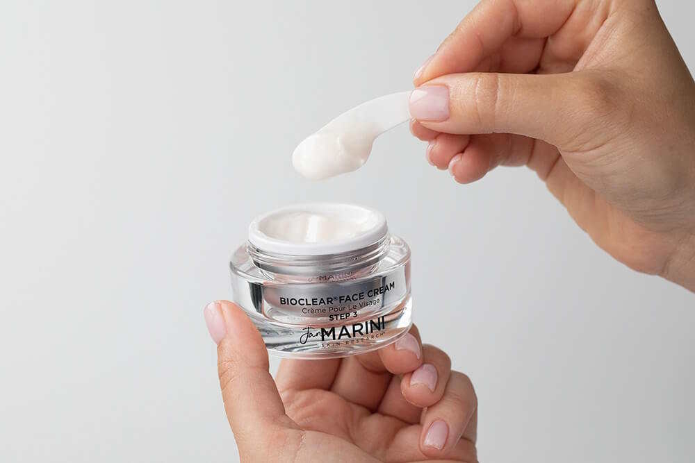 Wielofunkcyjny Jan Marini Bioglycolic® Face Cream na Topestetic.pl.