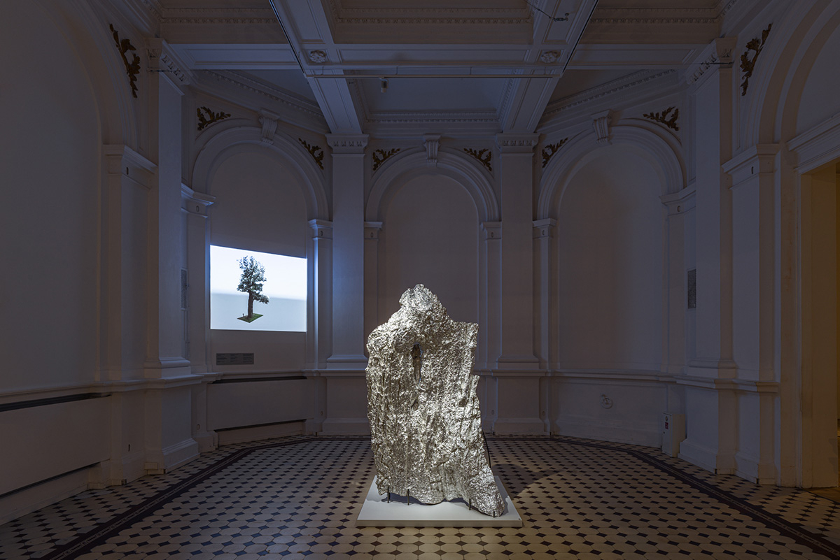 Kryjówki. Architektura przetrwania, widok ekspozycji, Zachęta, (Fot. Daniel Chrobak, archiwum Zachęty)