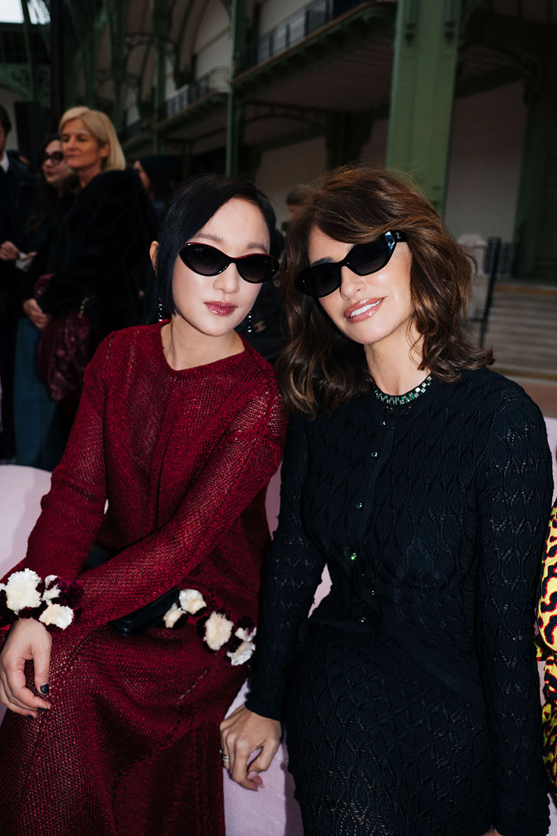 Pen&eacute;lope Cruz na pokazie Chanel haute couture wiosna-lato 2026 (Fot. German Larkin)