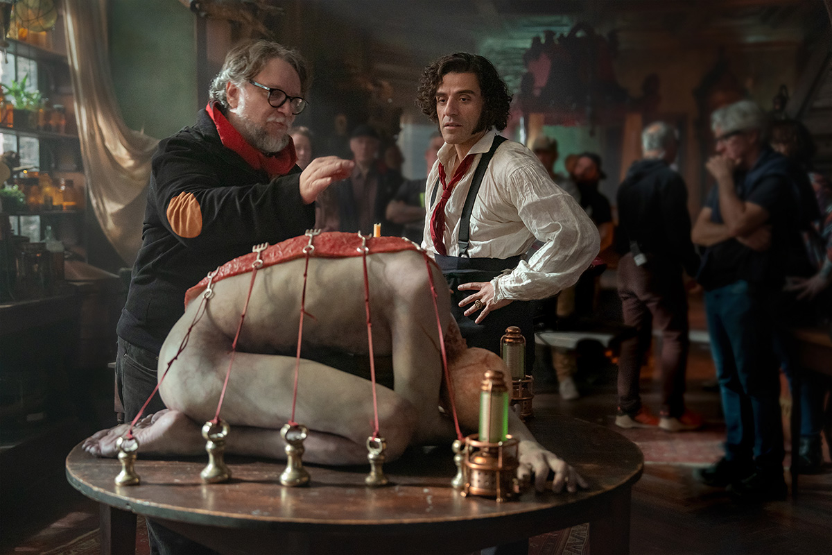 Kadr z filmu „Frankenstein” Guillermo del Toro (Fot. Netflix/Materiały prasowe)