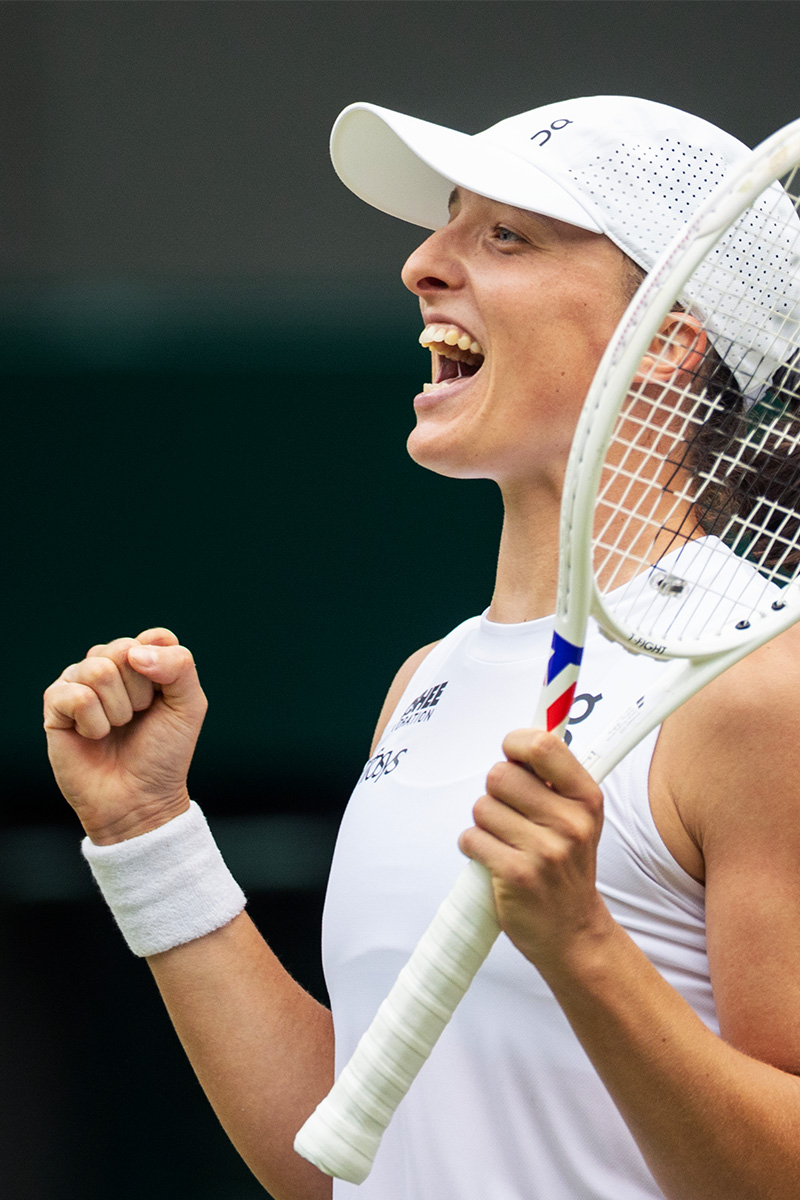 Iga Świątek po wygraniu Wimbledonu (Fot. Tim Clayton/Getty Images)