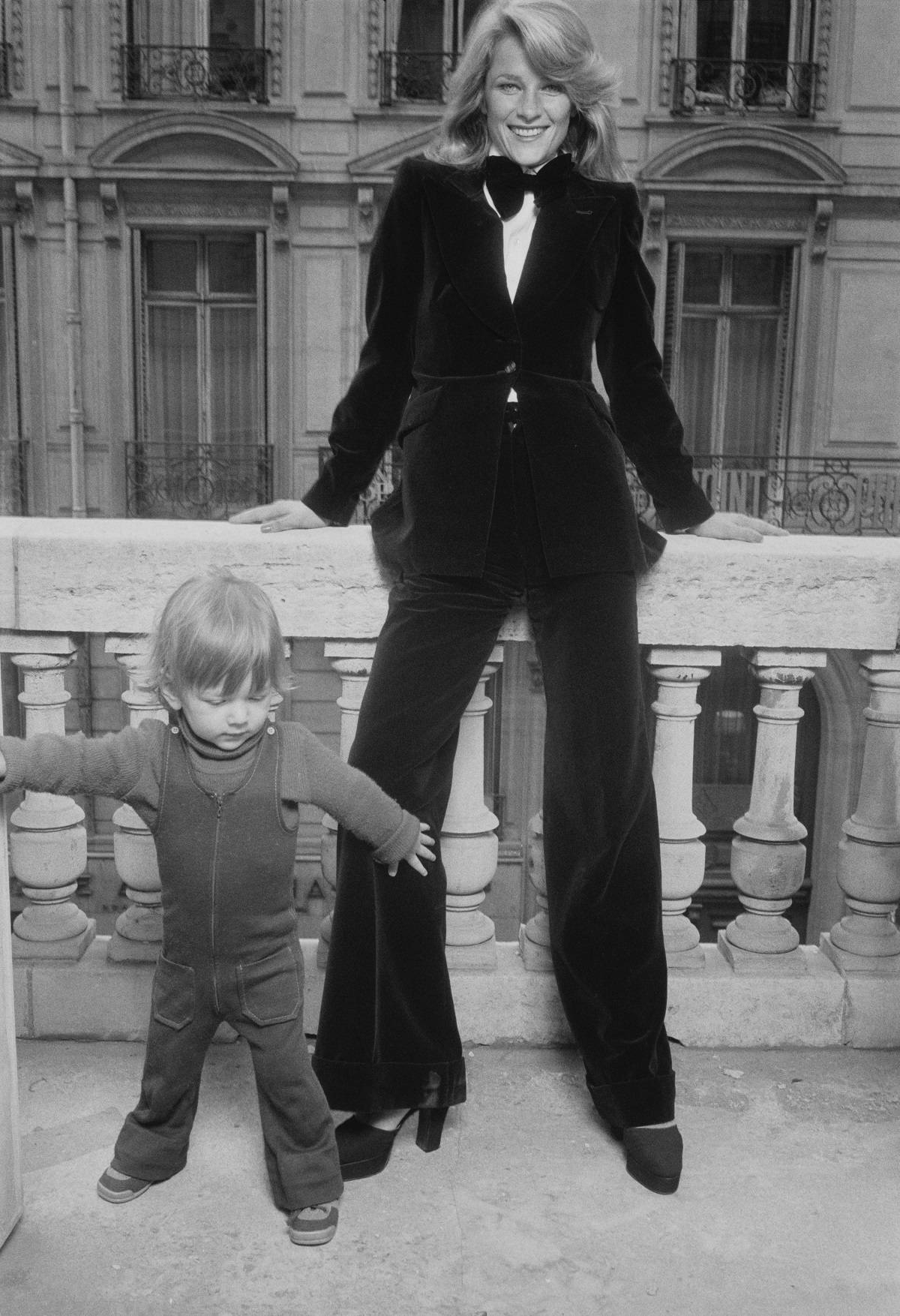 Charlotte Rampling z synkiem Barnabym, 1974 rok