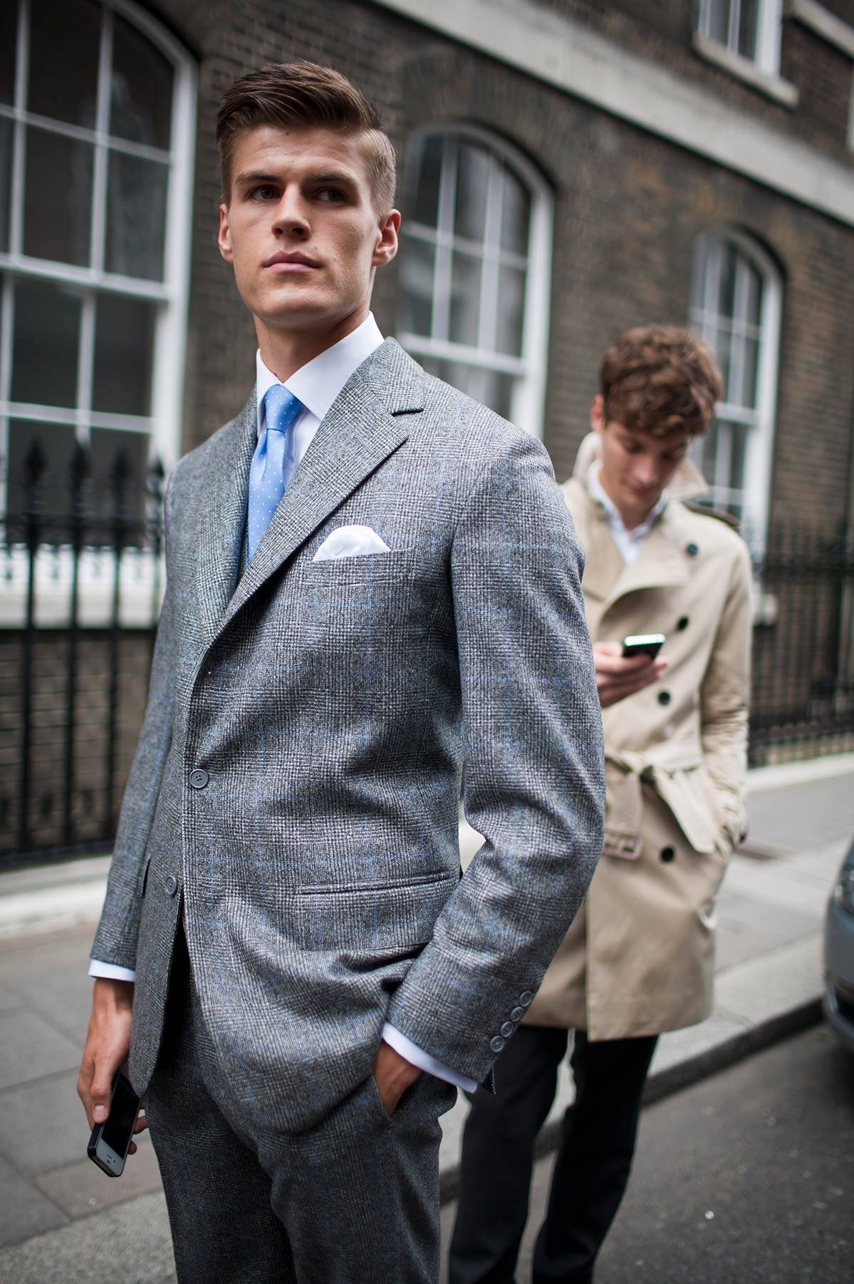 Caption: Rok 2012, prezentacja trendów sezonu na Saville Row. Nawet modele wyglądali wtedy inaczej. (Fot. Kuba Dąbrowski)