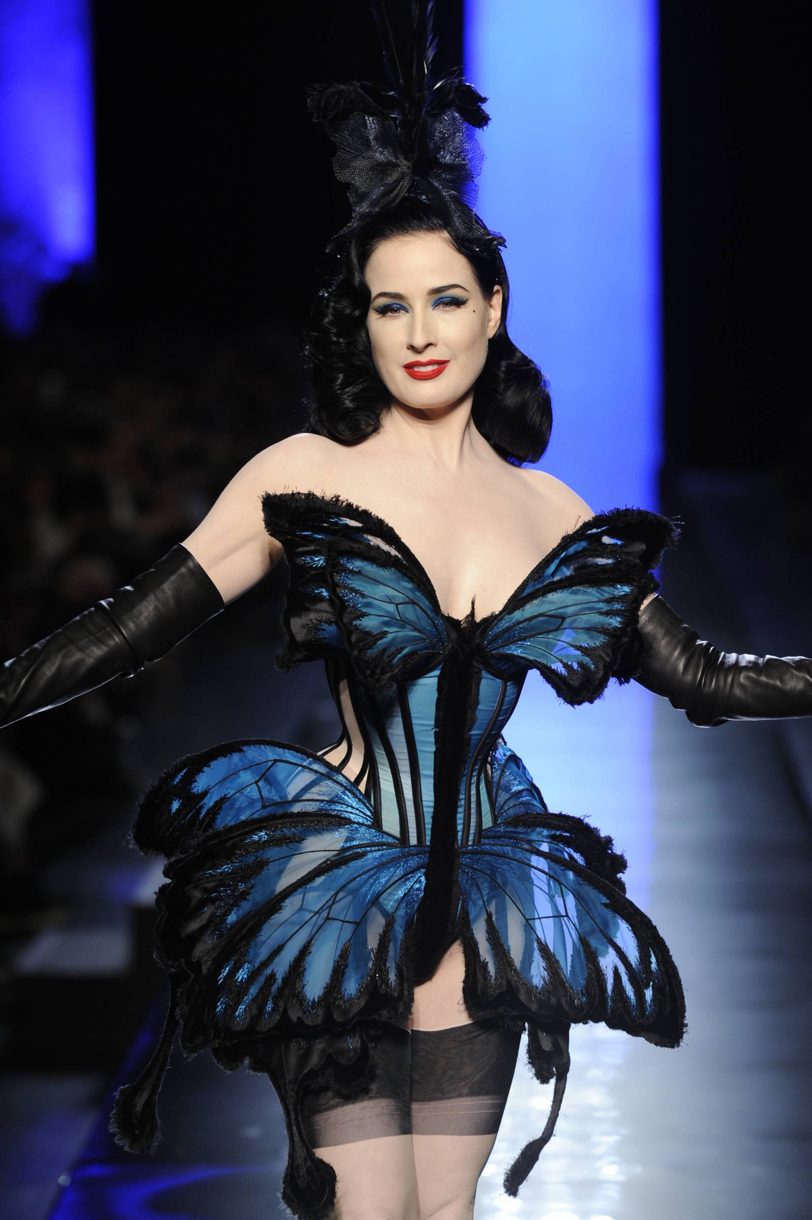 Dita von Teese w gorsecie z kolekcji Les Papillons, haute couture s/s 2014 /(Fot. Patrice Stable)